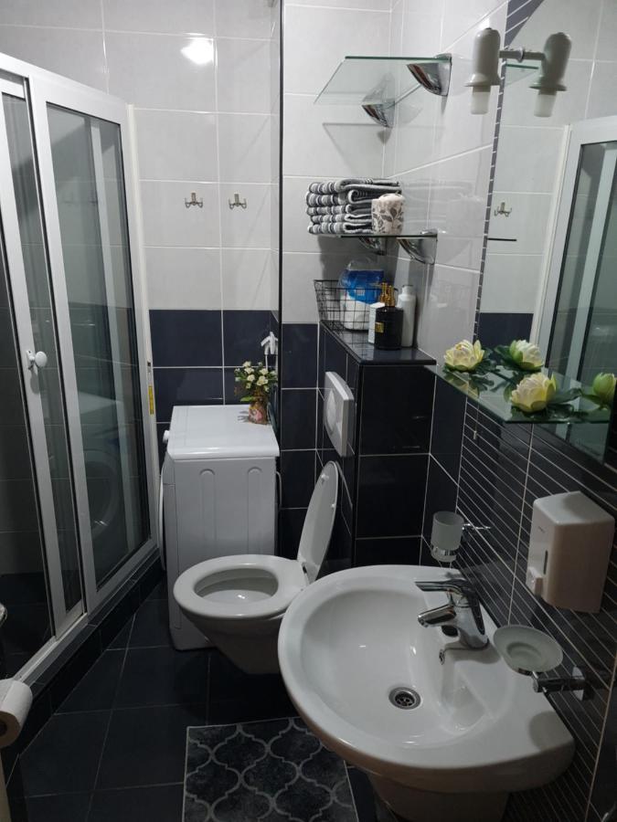 Apartman Centar Lux Будва Екстериор снимка