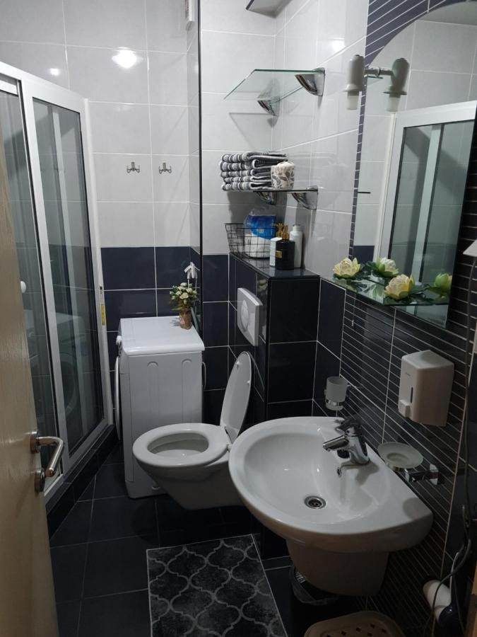 Apartman Centar Lux Будва Екстериор снимка